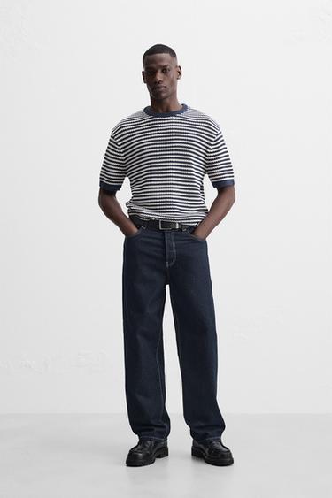 CAMISETA PUNTO RAYAS CALADOS - Blanco / Marino de Zara - Imagen 0