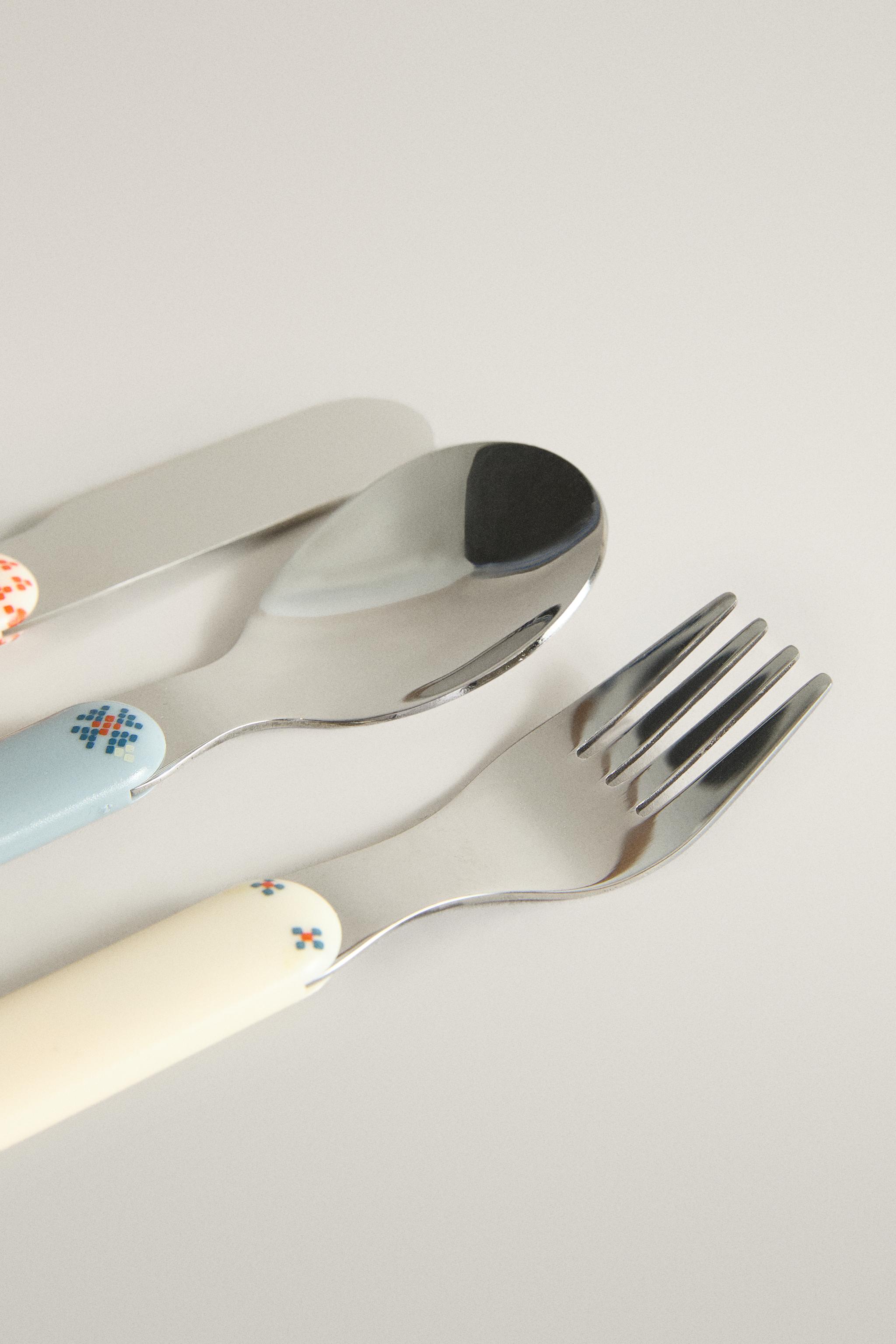 KIDS' BUNNY FLATWARE SET