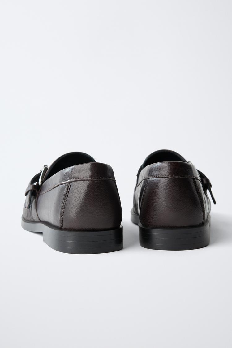 MOCASINES DE CUERO CON HEBILLA 6