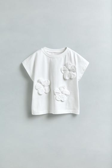 T-SHIRT WITH FLORAL APPLIQUÉ - Oyster-white by Zara