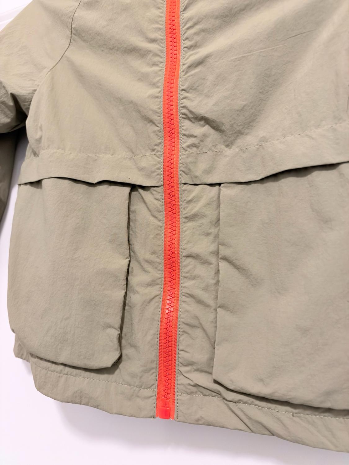 CONTRASTING WATER REPELLENT RAIN COAT - Image 2