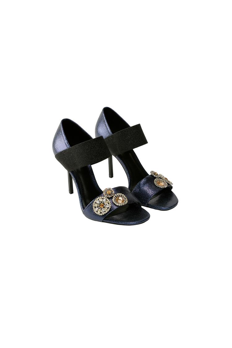 Sandalia tacon piel marisa berenson x zara
