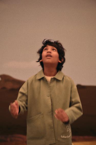 جاكيت قميصي بتطريز بلون متباين - أخضر الخاص بـ Zara