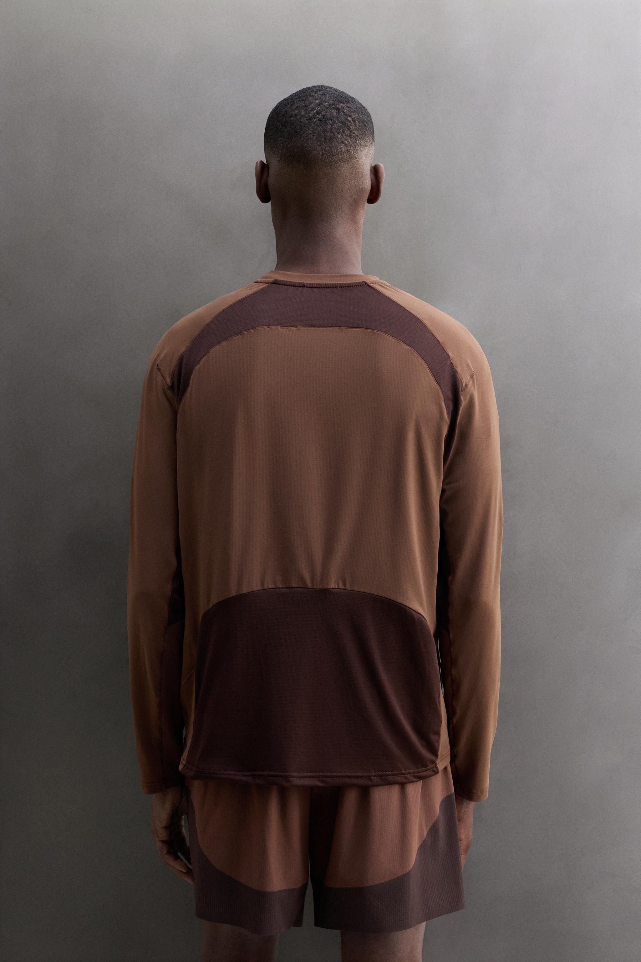 COLOR BLOCK QUARTER-ZIP T-SHIRT