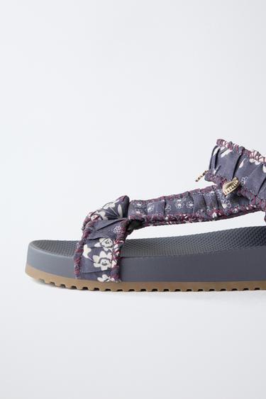 TECHNICAL FLORAL SANDALS - Blue by Zara