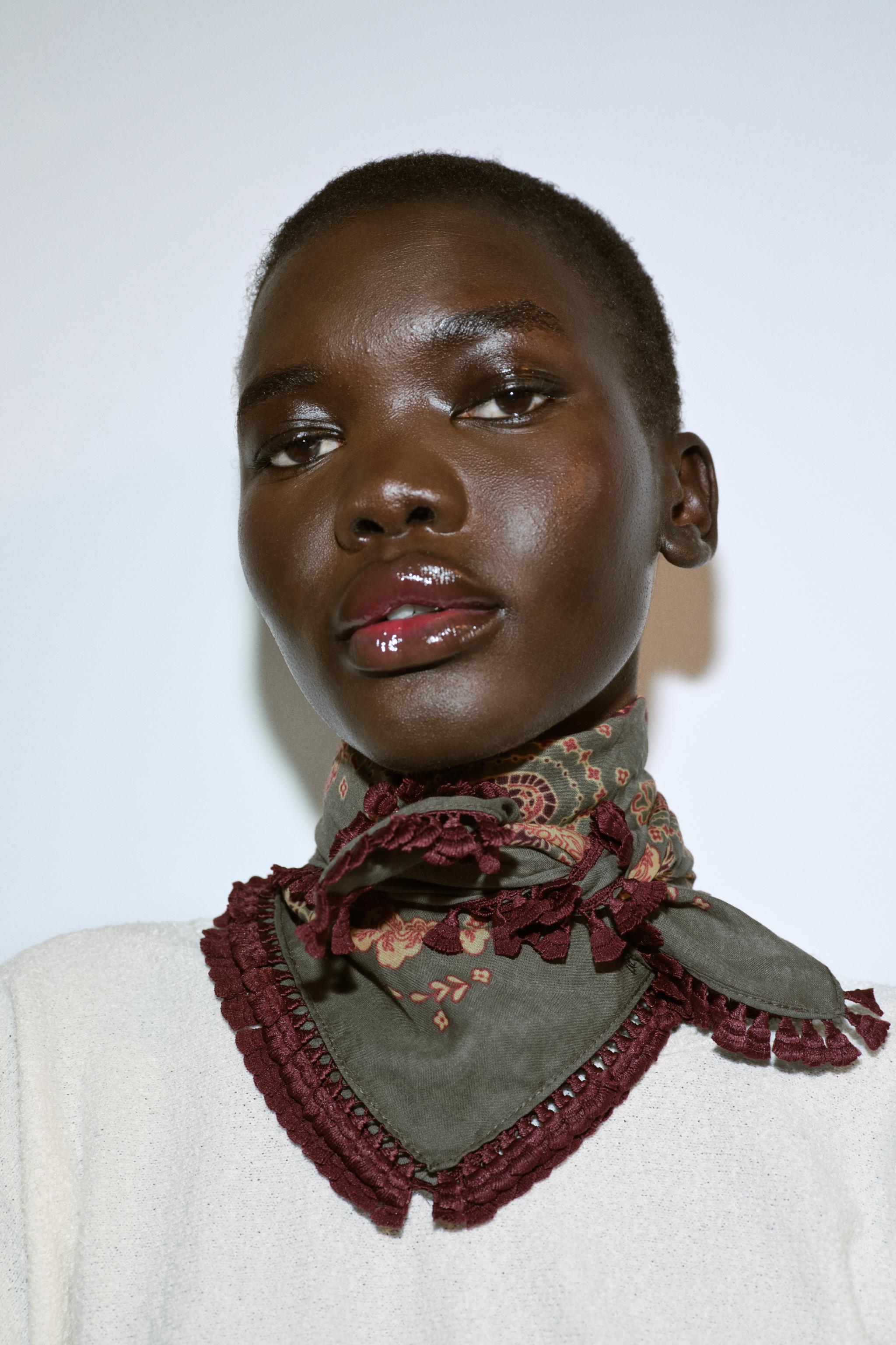 FOULARD BANDANA À IMPRIMÉ ET À FRANGES