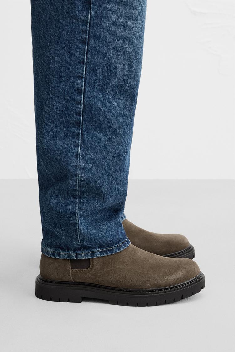 BOTA CHELSEA PIEL Gris Topo ZARA Chile