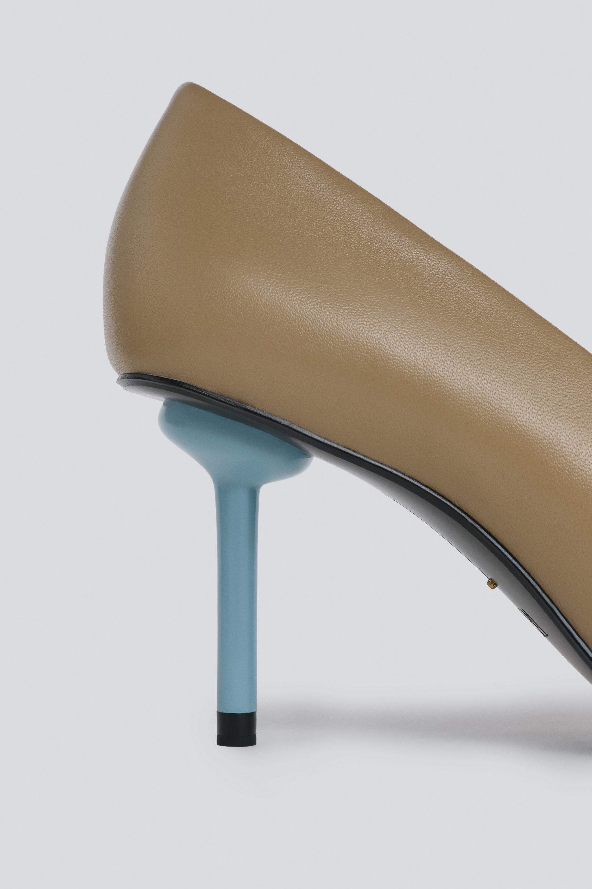 LIMITED EDITION LEATHER HEELED SHOES