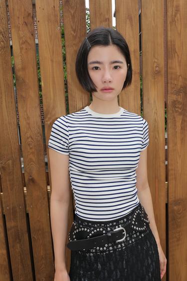 SHORT SLEEVE VISCOSE T-SHIRT - Stripes by Zara