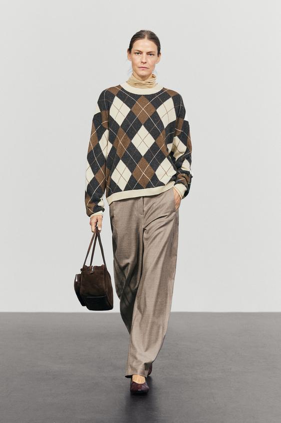 Pull en maille avec de la laine et motif de losanges - Écru de Zara - Image 0