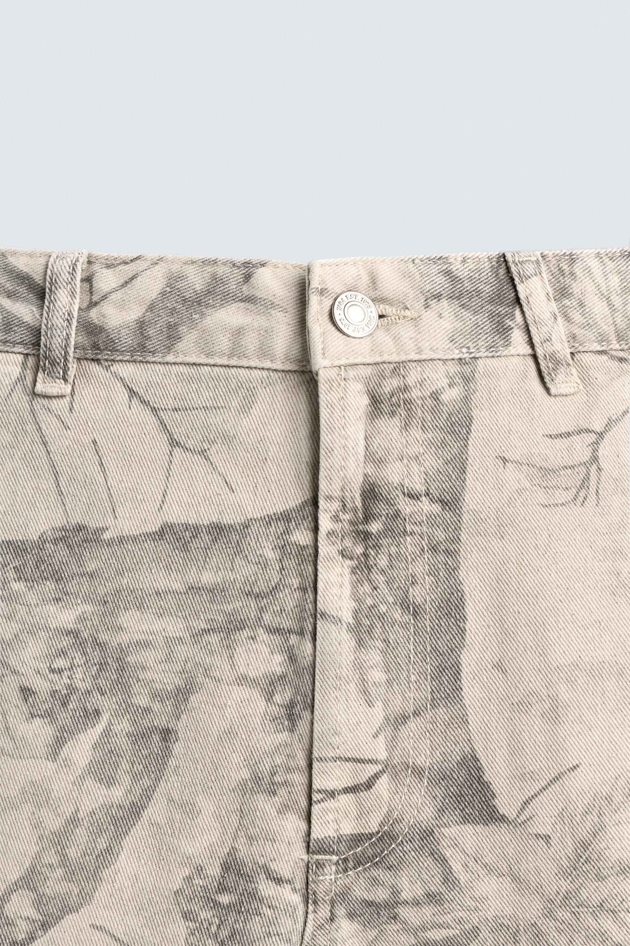 TREE PRINT BAGGY FIT SHORTS