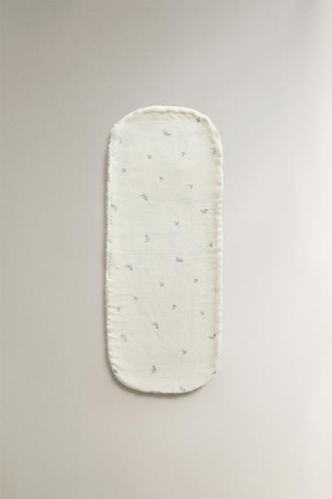 SCHOUDERDOEK BABY MET BLOEMEN - Ecru van Zara - Afbeelding 0