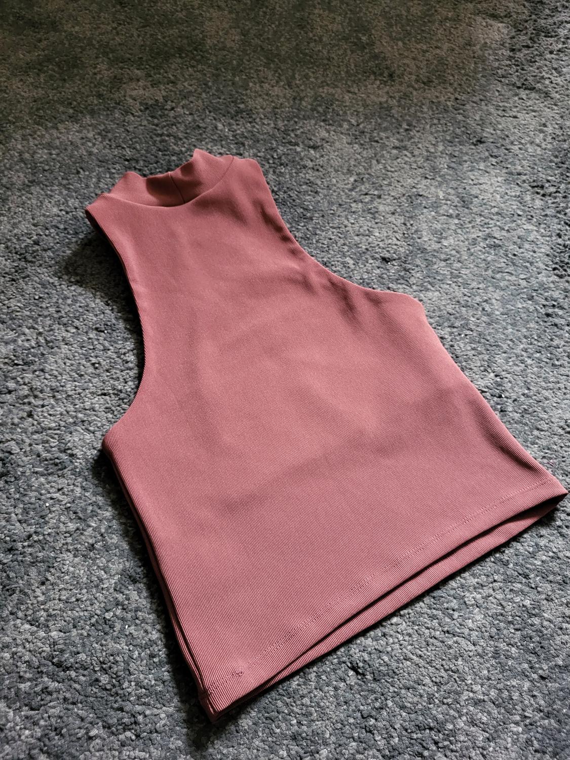 RIBBED HALTER TOP - Image 2