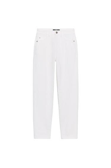 Front view of white high-waisted mom fit jeans with five pockets and a front zip and button fastening.
