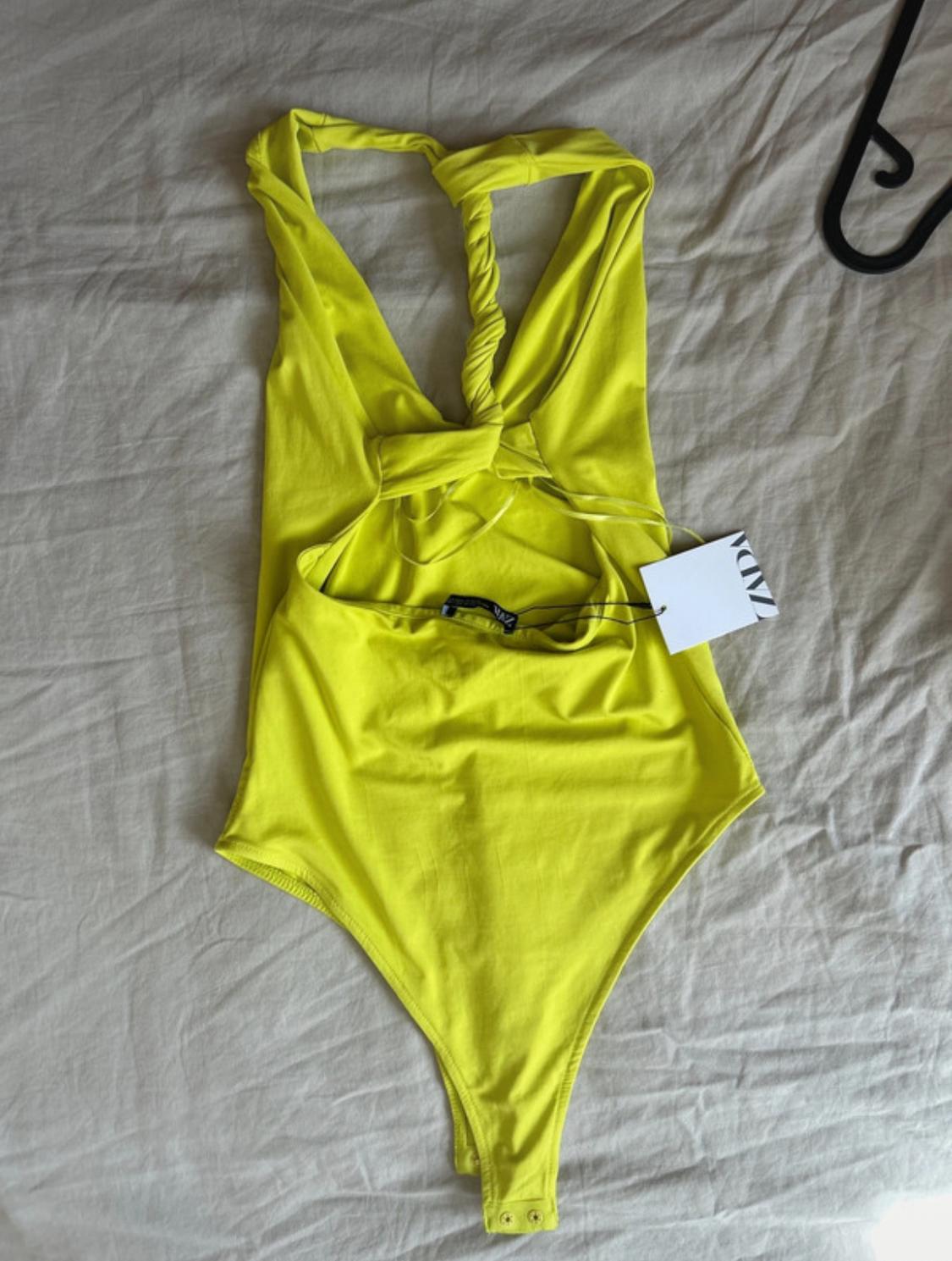 V-NECK SHAPE BODYSUIT - Image 4
