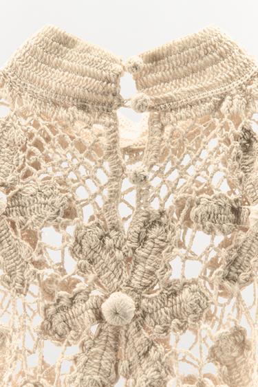 ROBE EN MATIÈRES VARIÉES BRODERIES FLEURS - Écru de Zara - Image 6