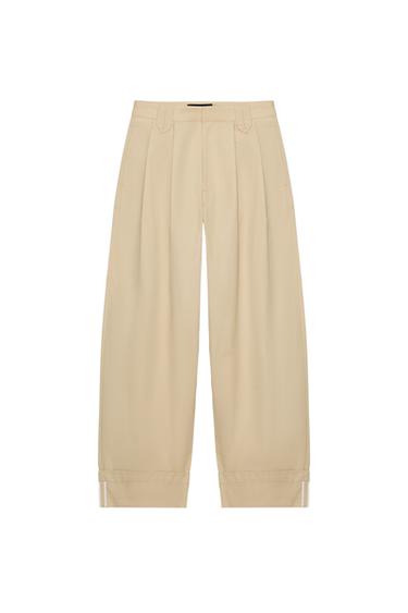PANTALÓN PINZAS BAJO VUELTA - Camel claro de Zara