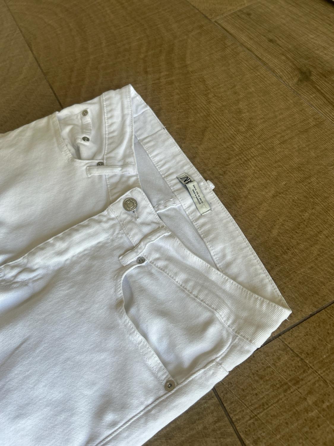 SLIM COMFORT FIT JEANS - Image 9