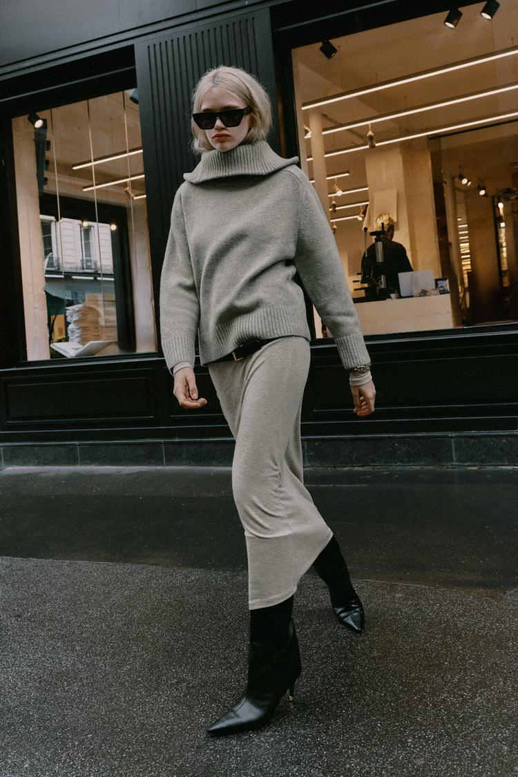 REGULAR COLLAR KNIT JUMPER