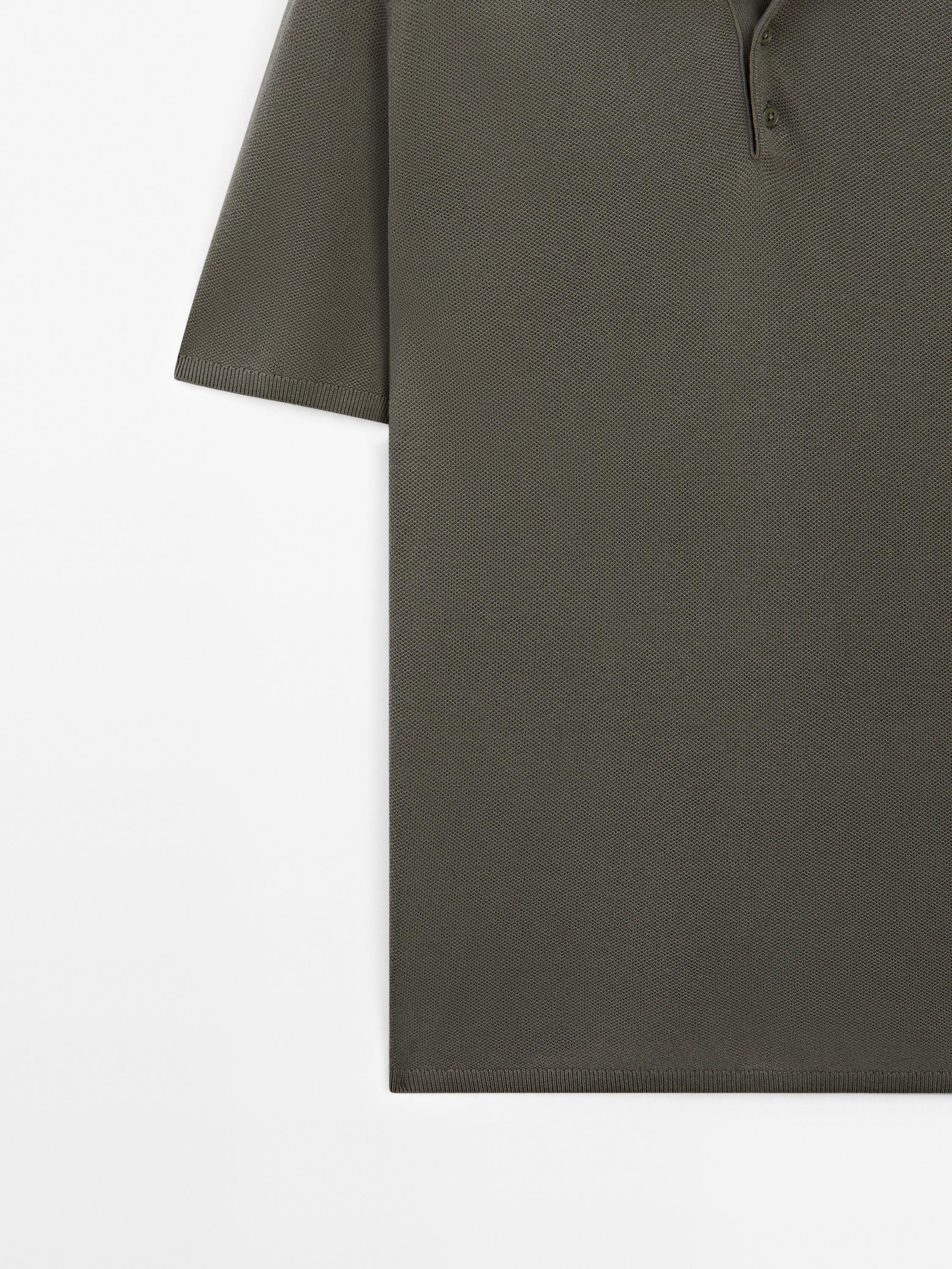 100% cotton textured knit polo shirt