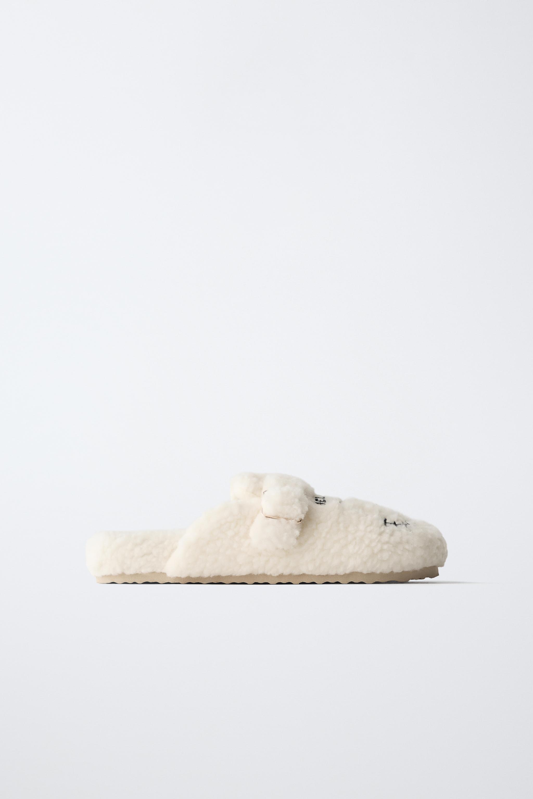 HELLO KITTY© SANRIO CLOGS — White