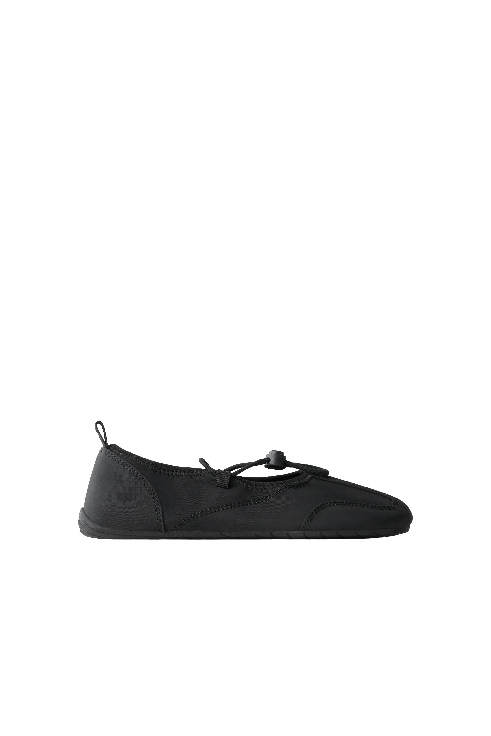 スポーツバレエシューズ - ブラック | ZARA Japan / 日本