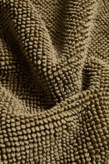 TAPIS DE BAIN UNI BASE ANTIDÉRAPANTE - Kaki clair de Zara