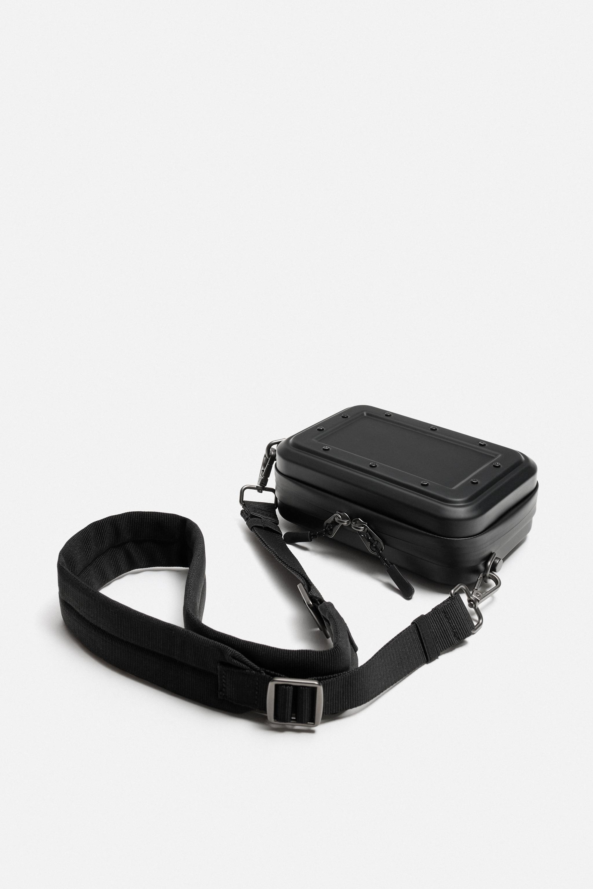【ZARA】ボックス型クロスボディバッグ ボックス型クロスボディバッグ - ブラック | ZARA Japan / 日本