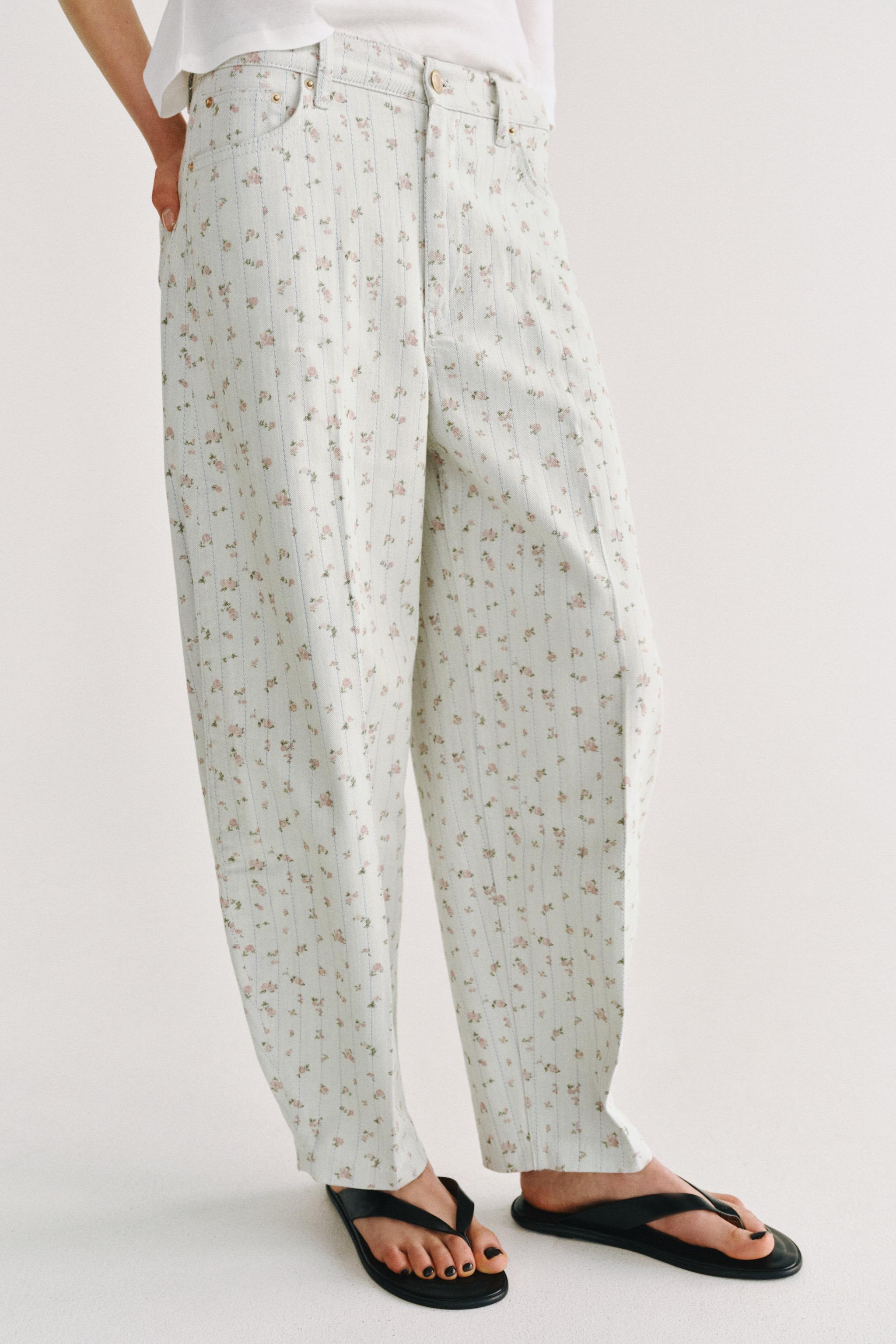 ZW COLLECTION HIGH-WAIST TAPERED FLORAL JEANS