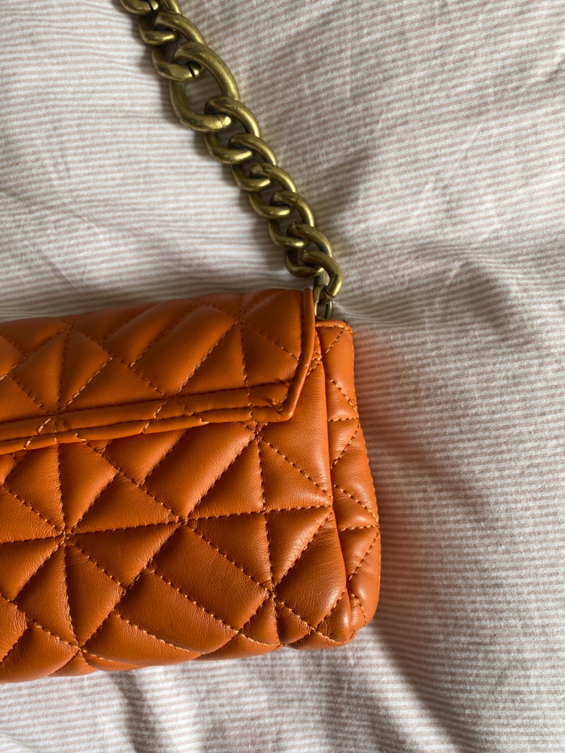 QUILTED SHOULDER BAG WITH CHAIN - Image 6