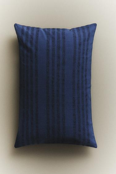 STRIPED CUSHION COVERブルーZaraのSTRIPED CUSHION COVER - ブルー 