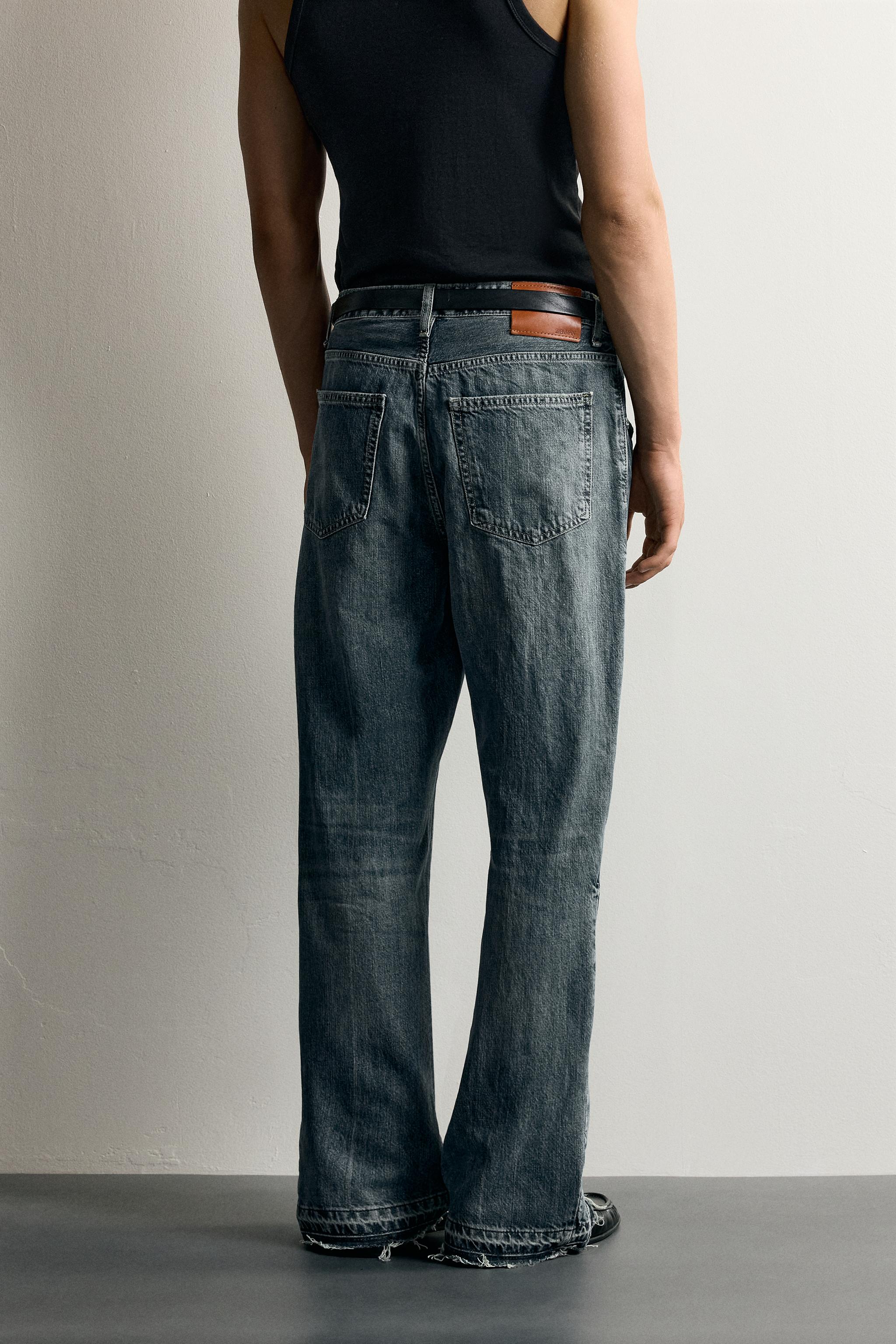 FLARE FIT JEANS