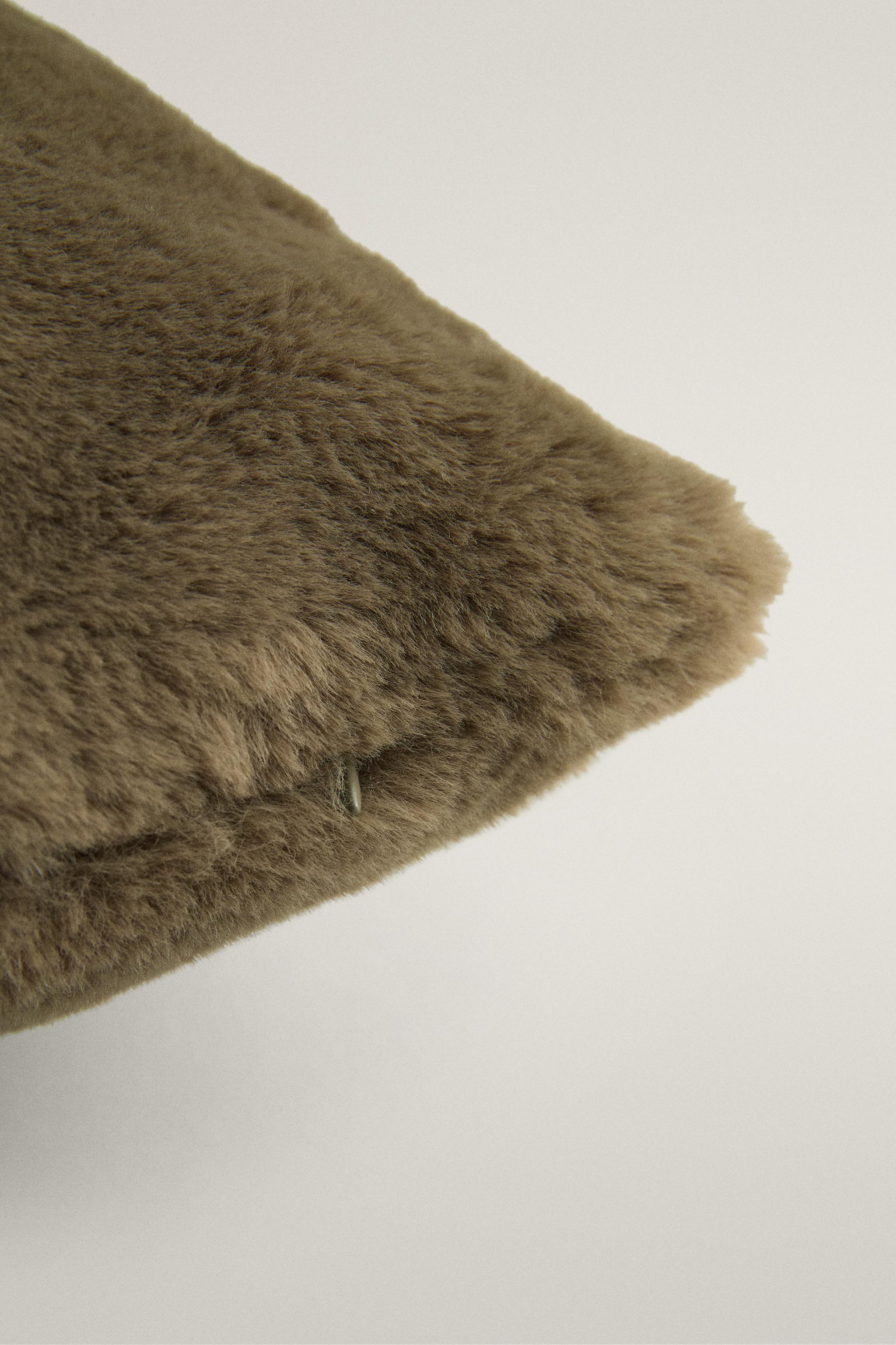 SOLID SHORT FUR THROW PILLOW COVER
