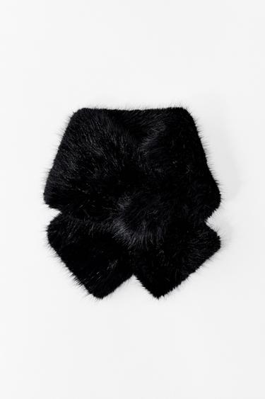 PLAIN FAUX FUR SCARF - Black by Zara