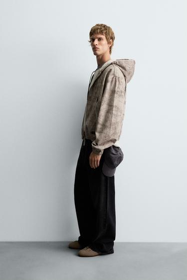 VESTE DÉLAVÉE À CAPUCHE - Imprimée de Zara - Image 3