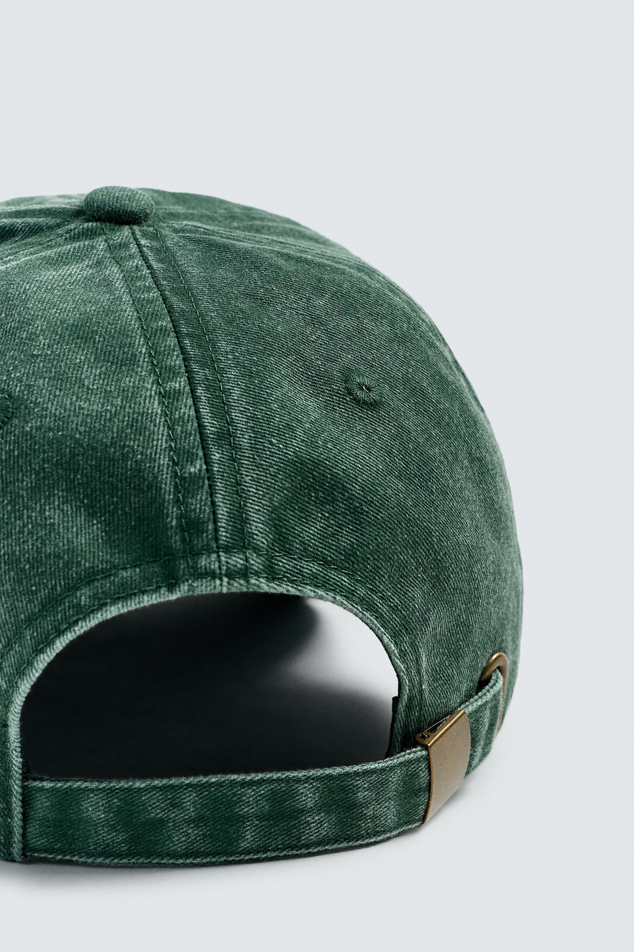 CONTRAST EMBROIDERED WASHED CAP