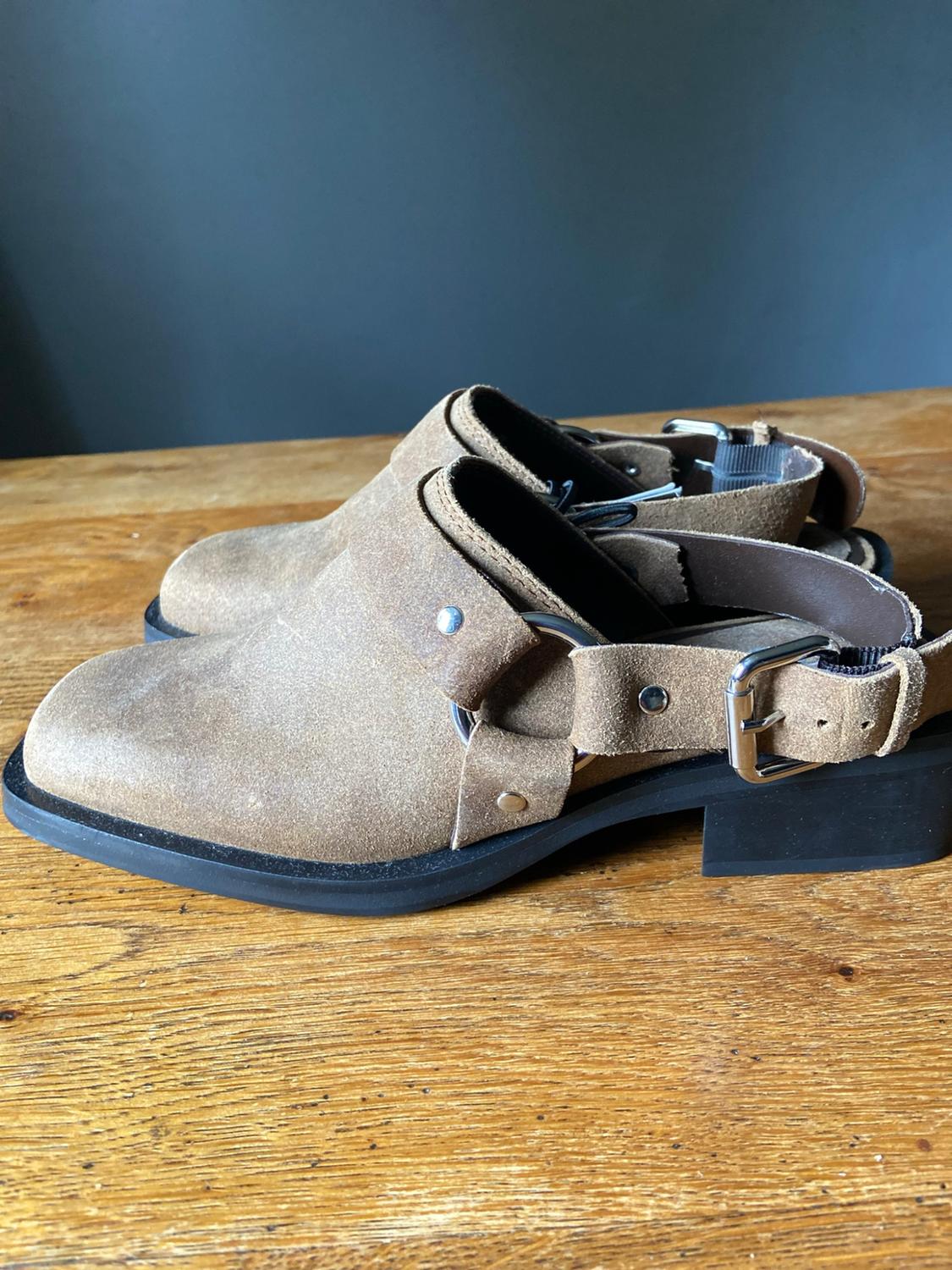LEATHER BIKER CLOGS - Image 4