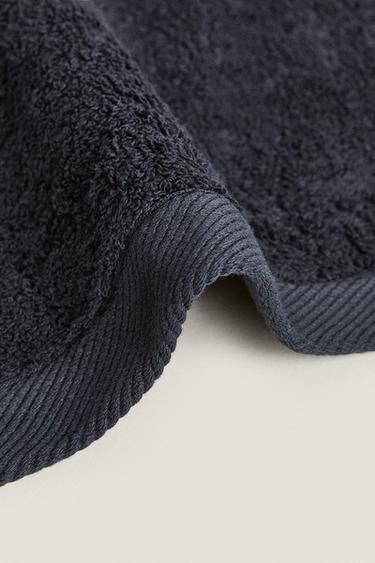 (500 GXM²) PLAIN COTTON TERRY BATH TOWEL - Black by Zara