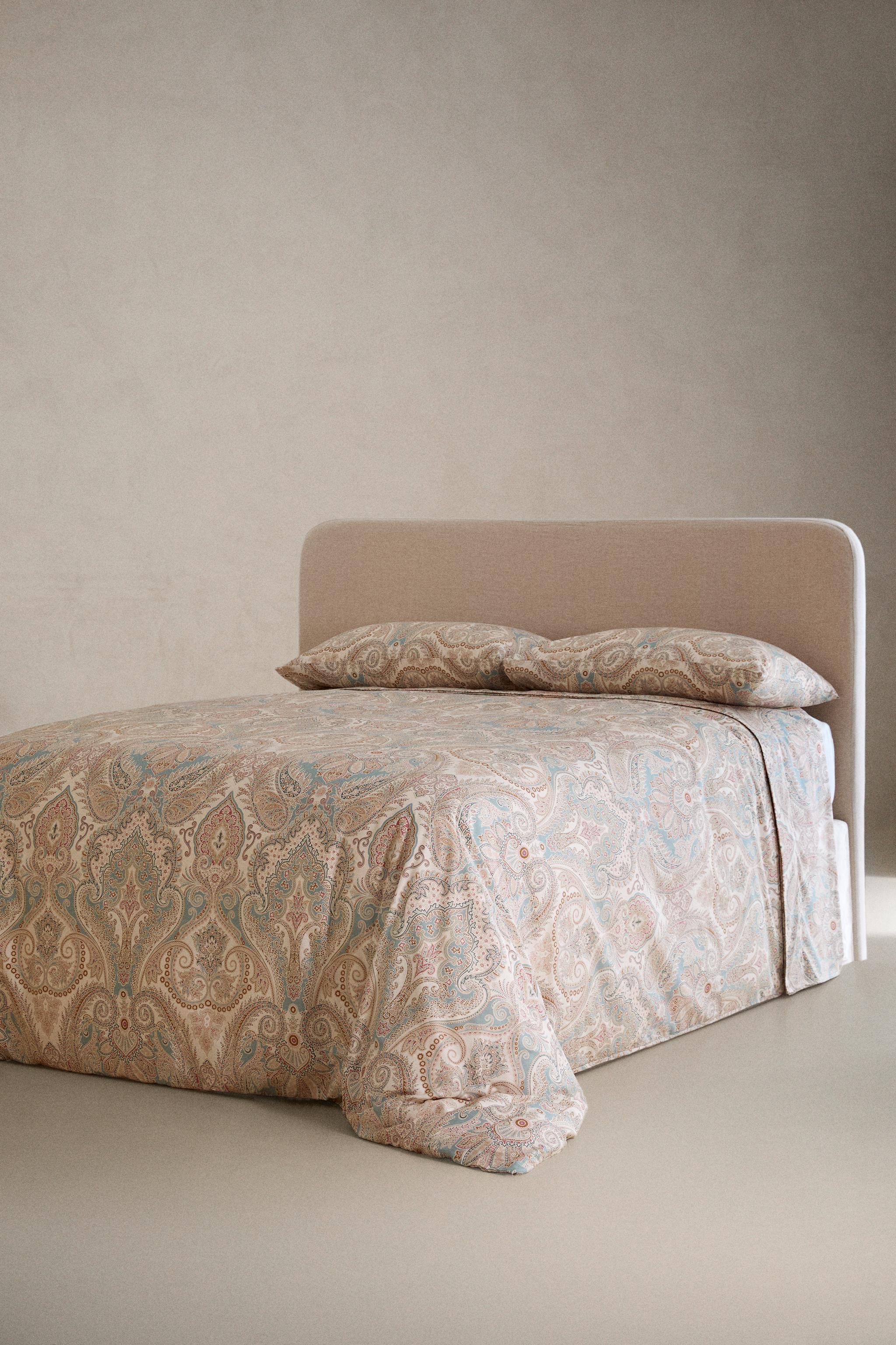 PAISLEY SATEEN FLAT SHEET — Ecru
