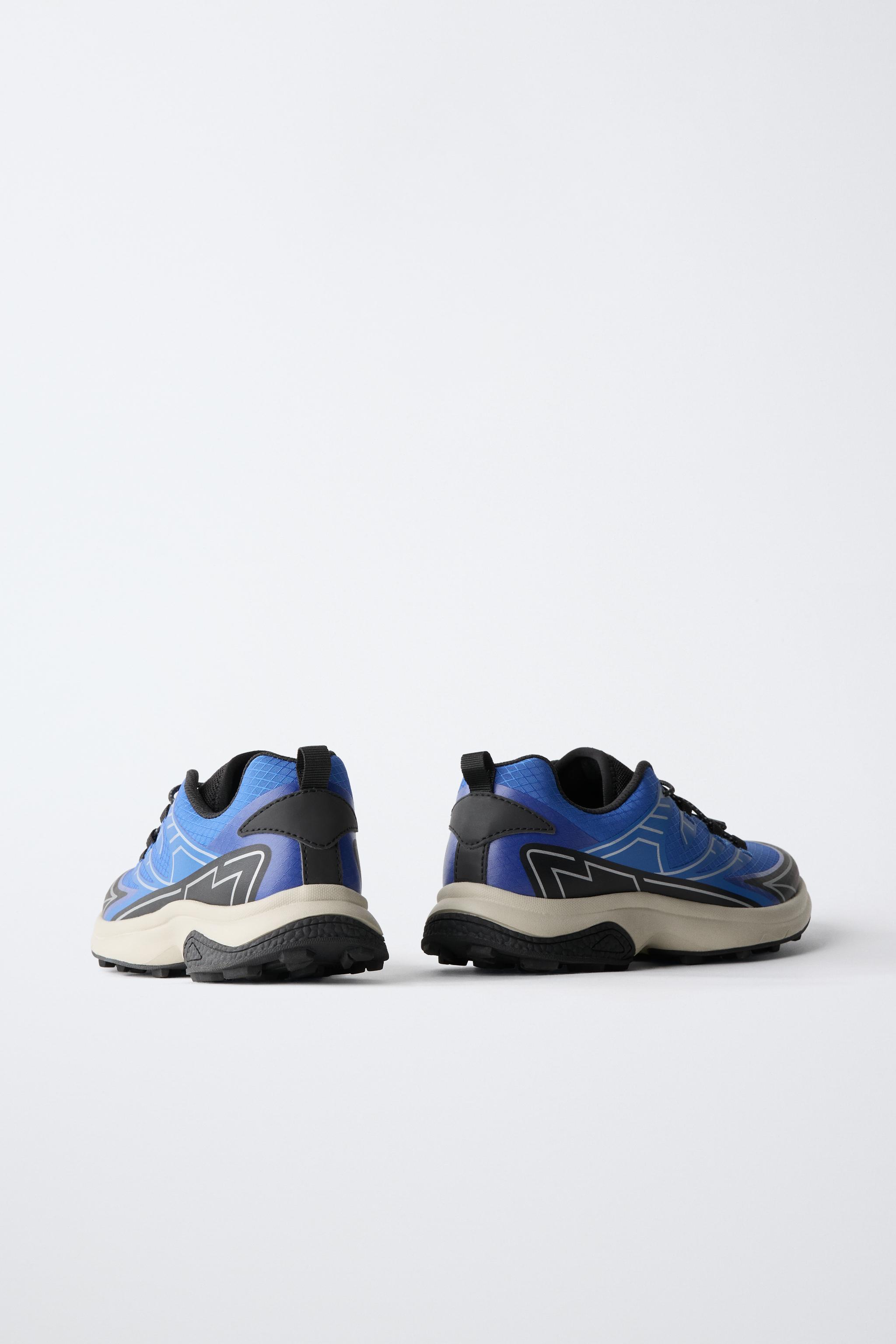TECHNICAL SNEAKERS