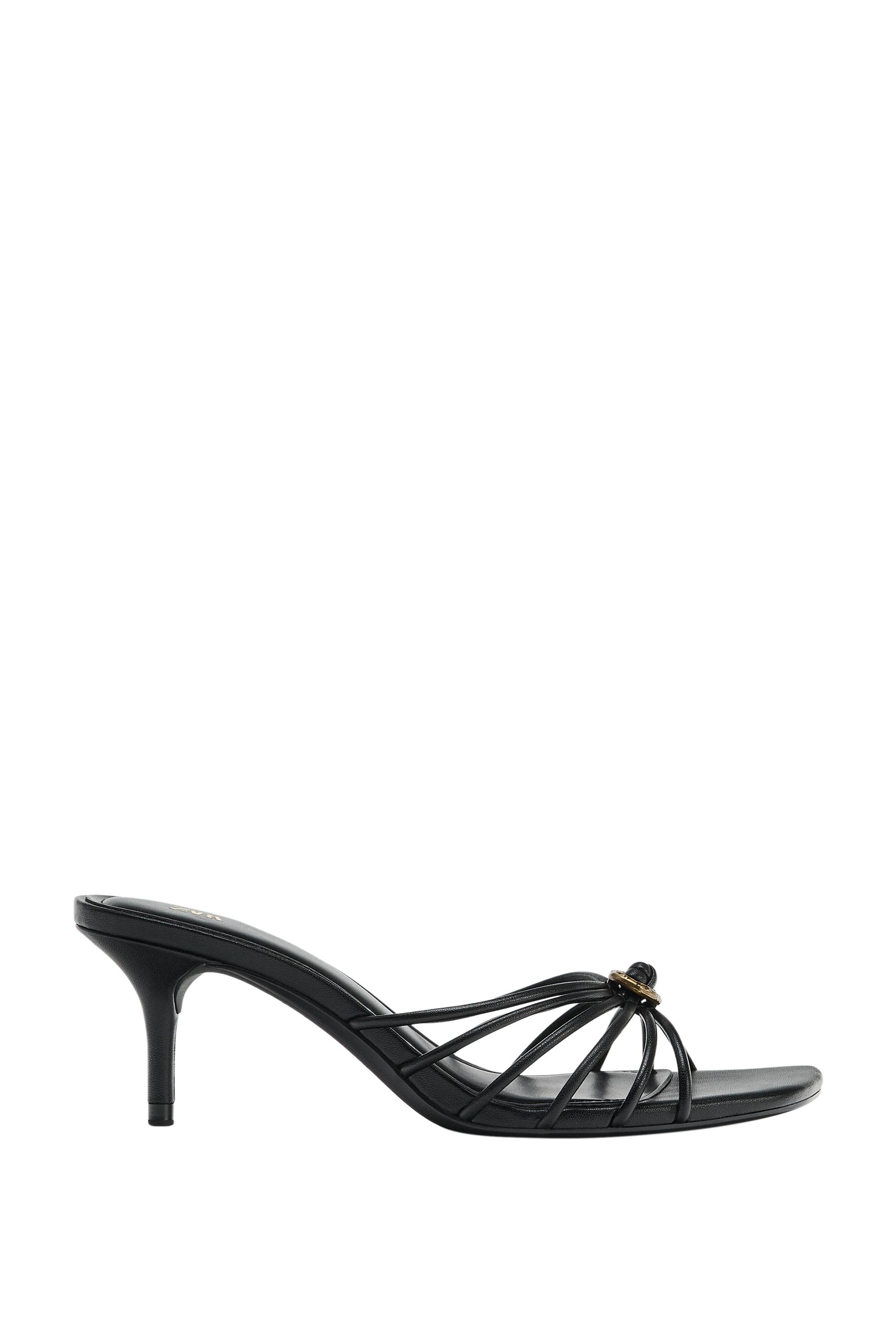 極希少/メロディアスAOR◆ZARA/HEAD OVER HEELS SANDÁLIA COM DETALHE METÁLICO - Preto | ZARA Brasil