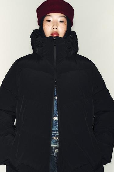ДЛИННЫЙ ПУХОВИК С КАПЮШОНОМ WATER REPELLENT WINDPROOF — ЧЕРНЫЙ от Zara