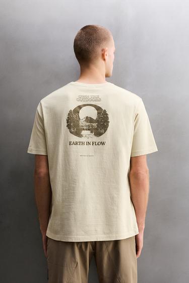 Zara REGULAR FIT GRAPHIC PRINT T-SHIRT - Oyster-white