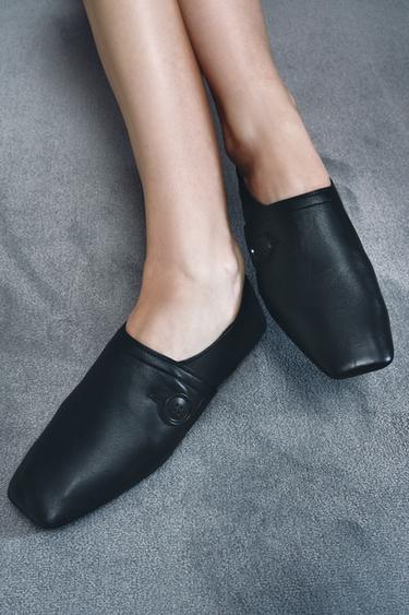 FLAT LEATHER SHOES WITH BUTTON DETAIL - Black by Zara
