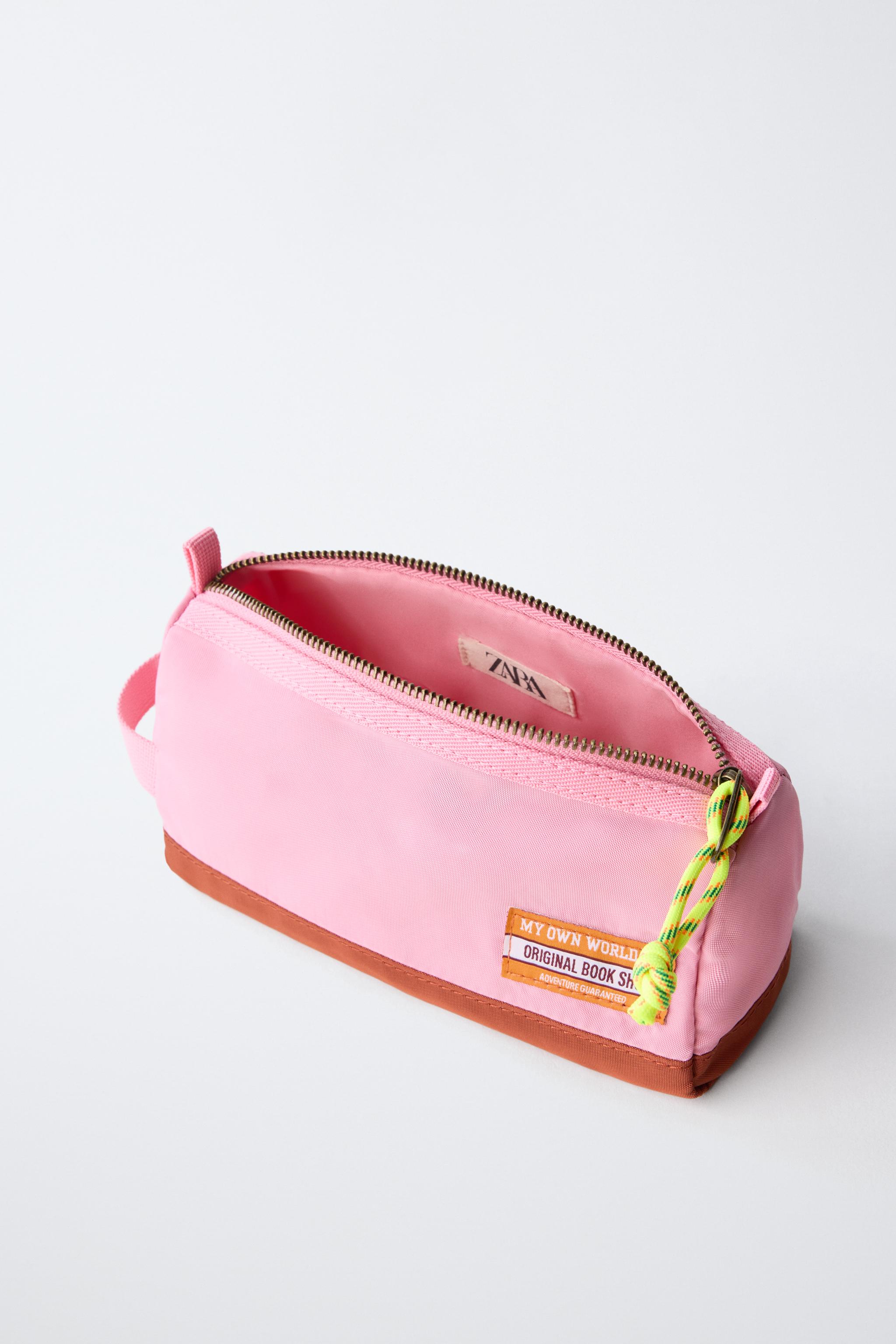 MULTICOLOURED TOILETRY BAG