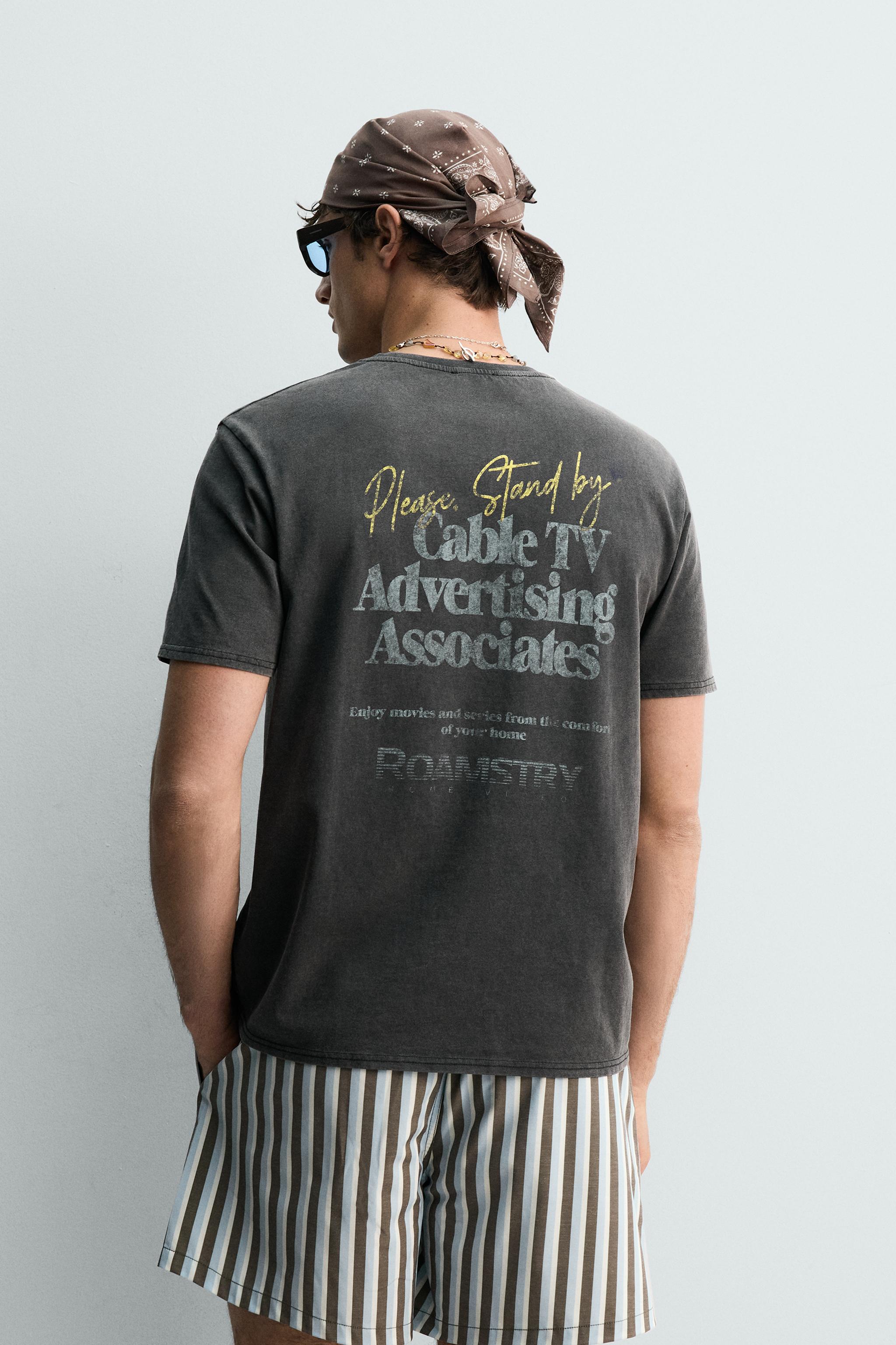 CONTRASTING TEXT WASHED T-SHIRT