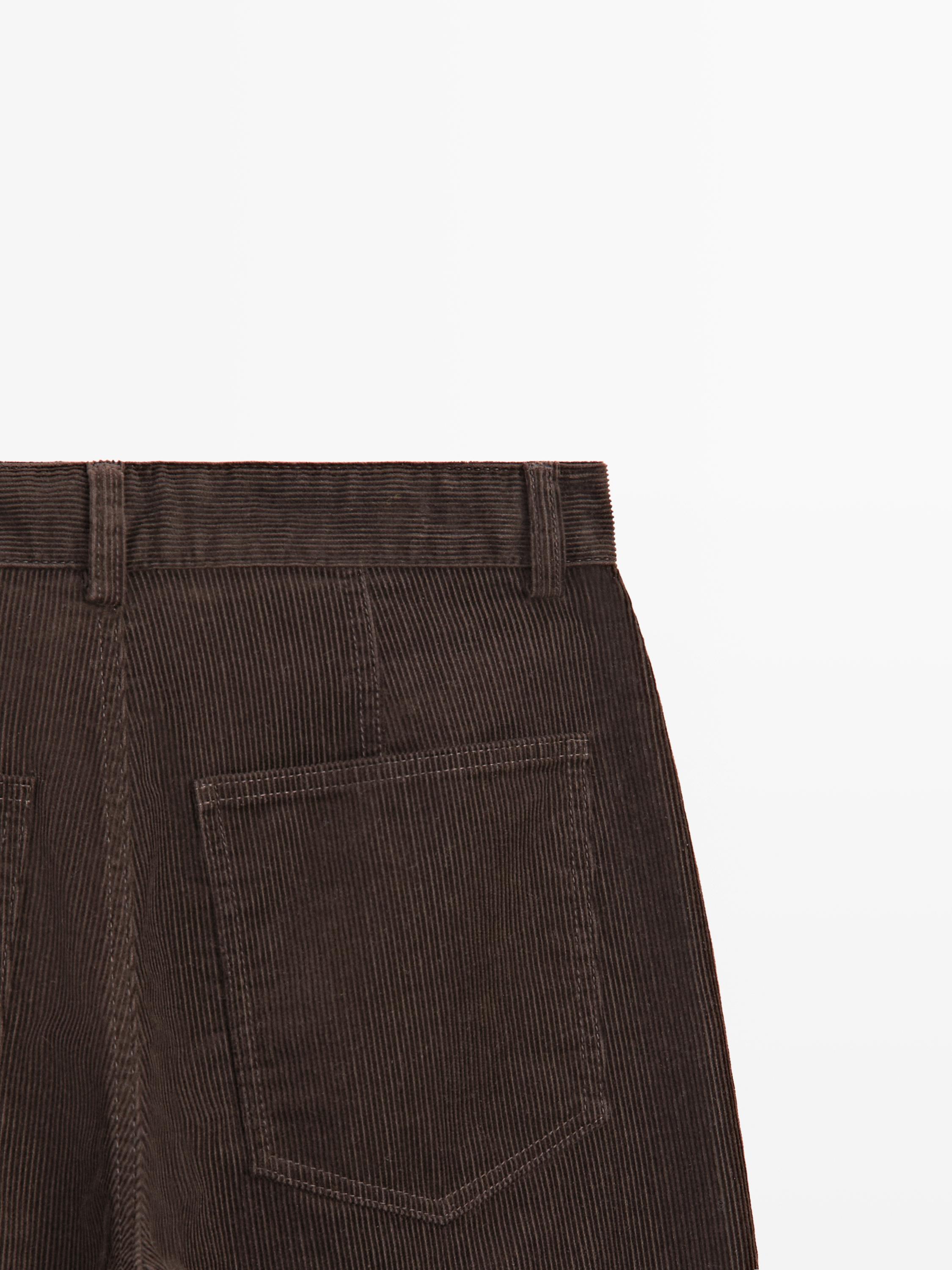 Pantalon barrel fit en velours côtelé