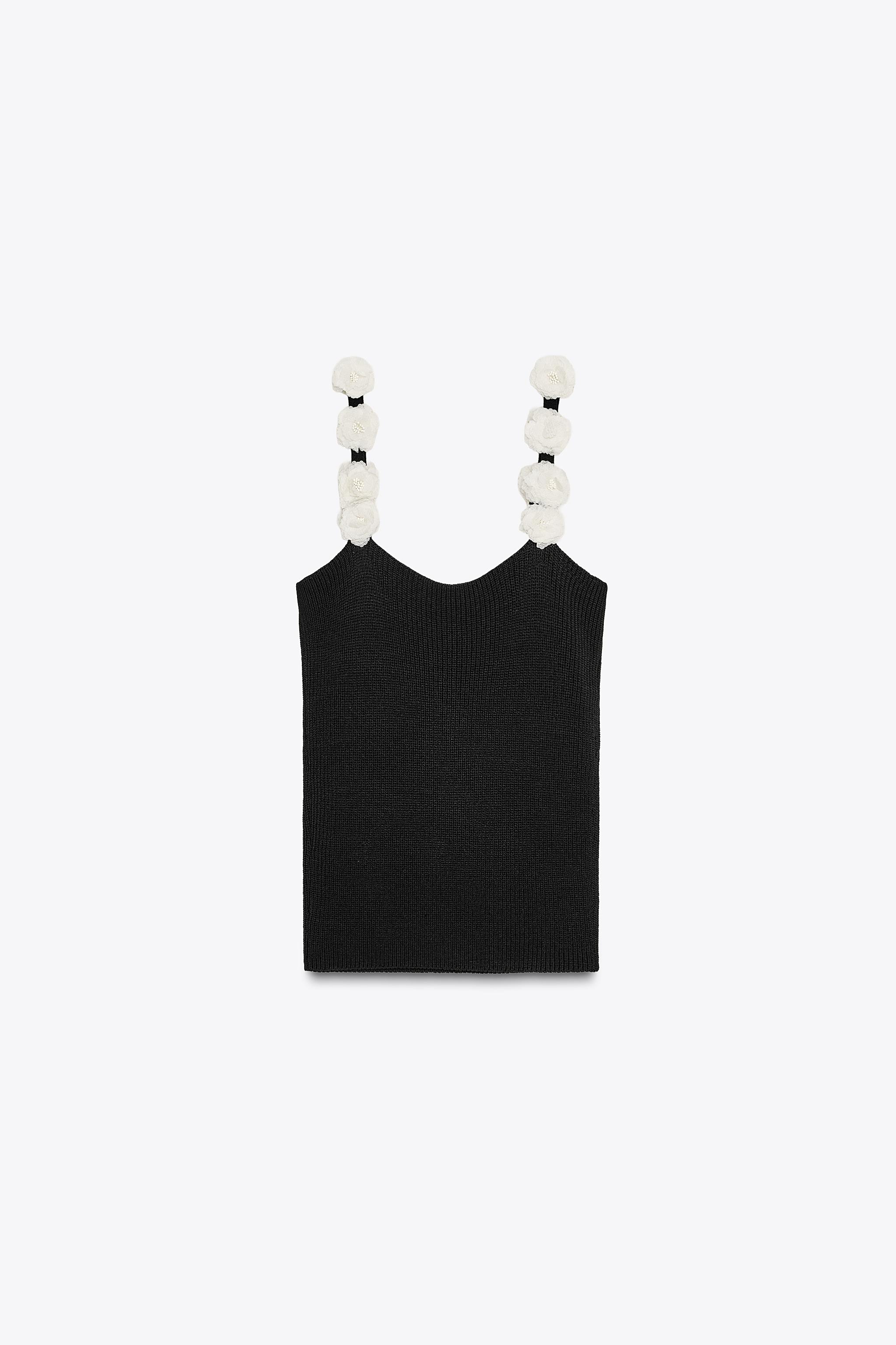TOP EN MAILLE À FLEURS