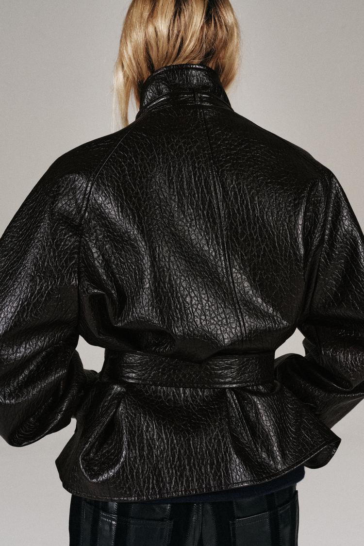 Chaqueta con cinturón efecto cuero 2