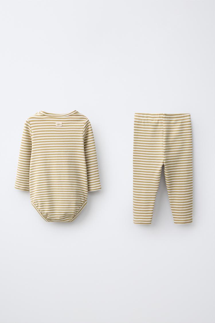 Set de body y leggins con etiqueta a rayas 2